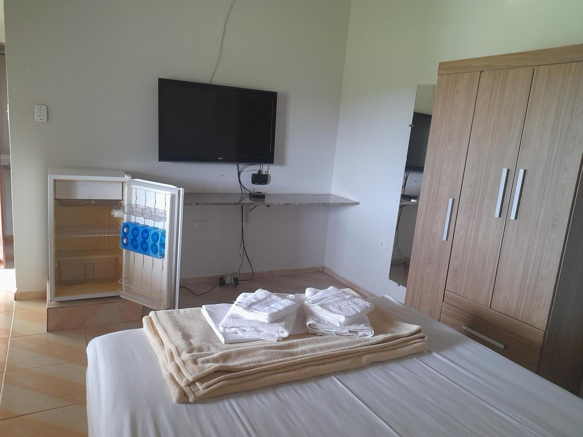 Hotel Fazenda Recanto Do Monte Alegre Piraju Eksteriør billede